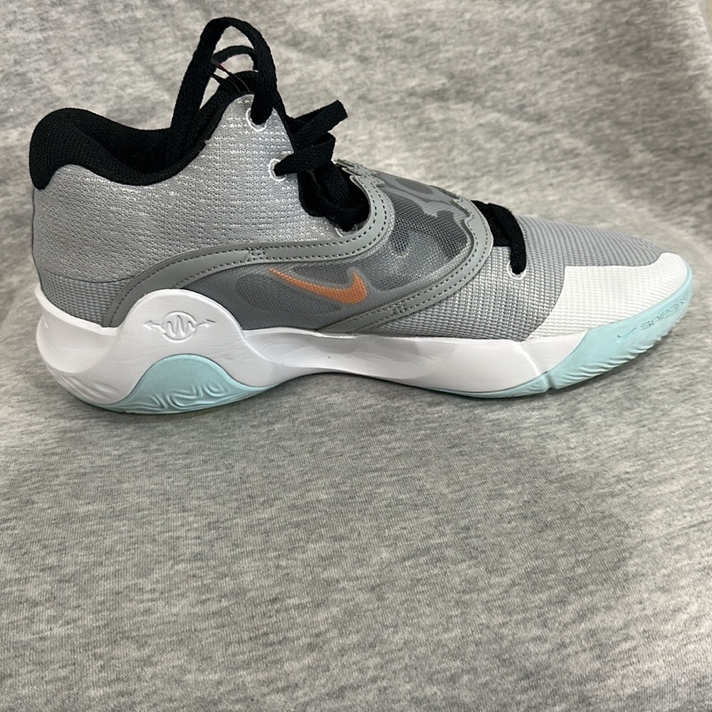 Nike Men’s KD Trey 5X, Size 11